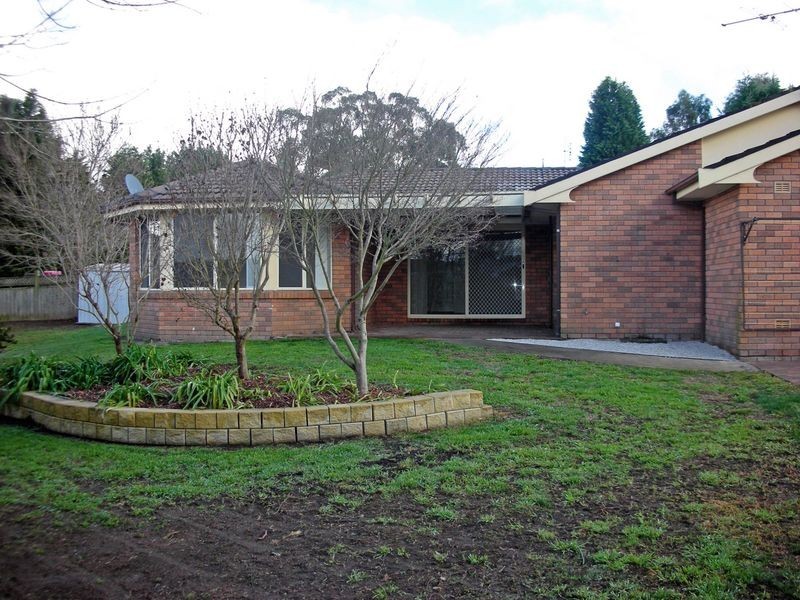 15 Glenrowan Grove, Bowral NSW 2576