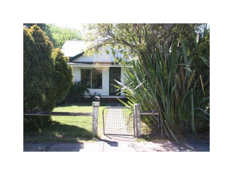 2 Una Street, Bowral NSW 2576