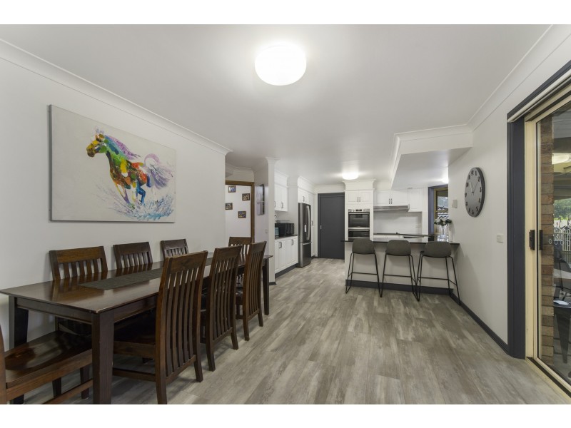 14 Clareville Avenue, Wauchope NSW 2446