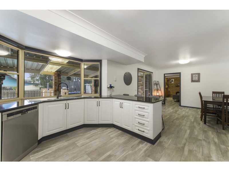 14 Clareville Avenue, Wauchope NSW 2446