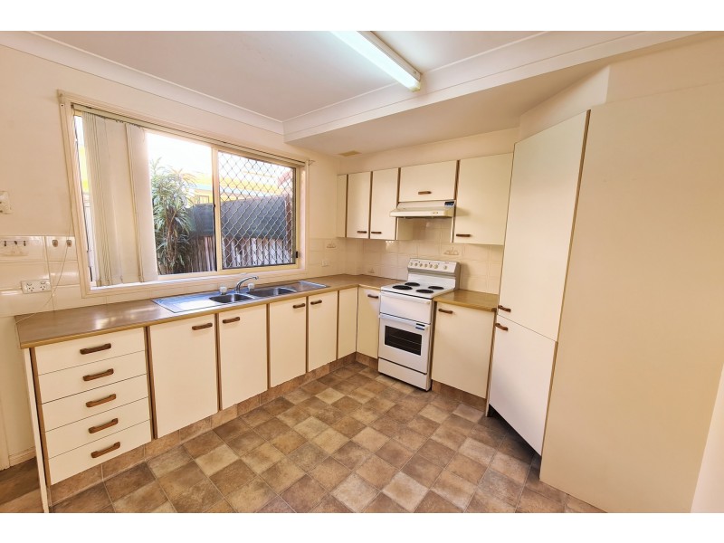 2/4 Crisallen Street, Port Macquarie NSW 2444