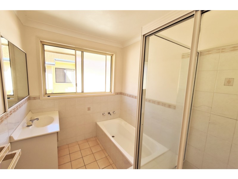 2/4 Crisallen Street, Port Macquarie NSW 2444