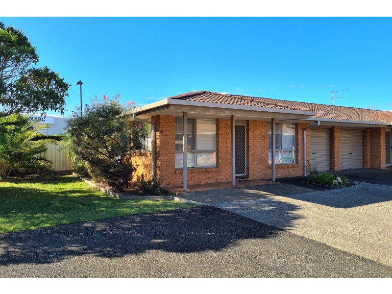 1/60 Burrawan Street, Port Macquarie NSW 2444