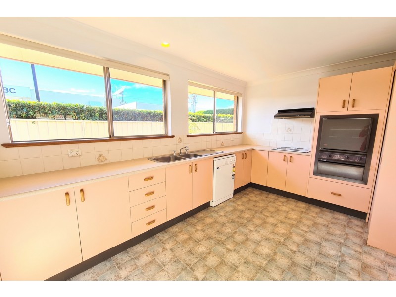 1/60 Burrawan Street, Port Macquarie NSW 2444