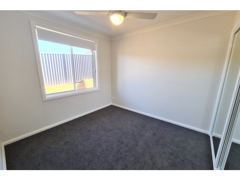 14 Meares Circuit, Thrumster NSW 2444