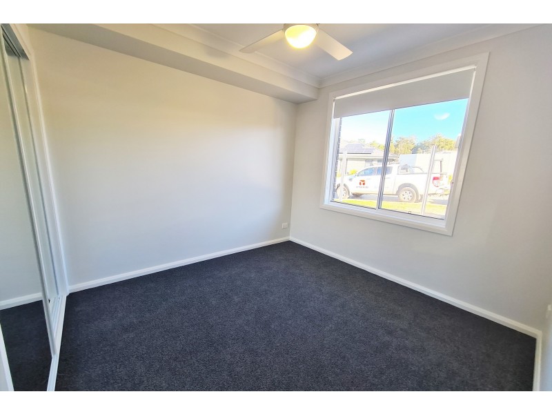 14 Meares Circuit, Thrumster NSW 2444