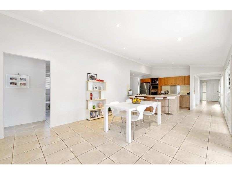 10 Tweed Place, Lake Cathie NSW 2445