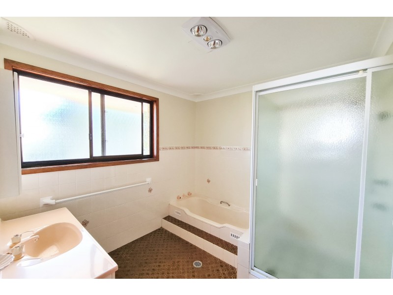 27 Calwalla Crescent, Port Macquarie NSW 2444