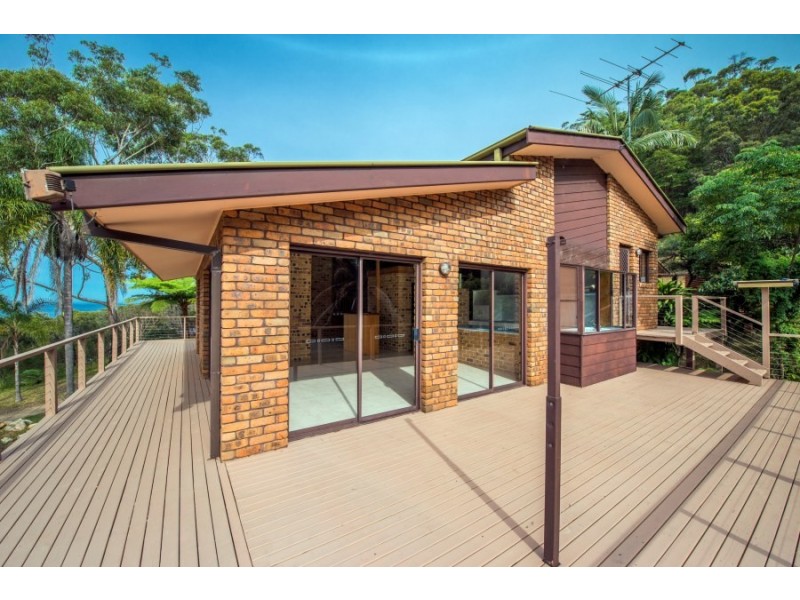 172 Point Plomer Road, Crescent Head NSW 2440