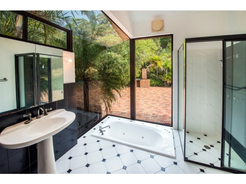 172 Point Plomer Road, Crescent Head NSW 2440