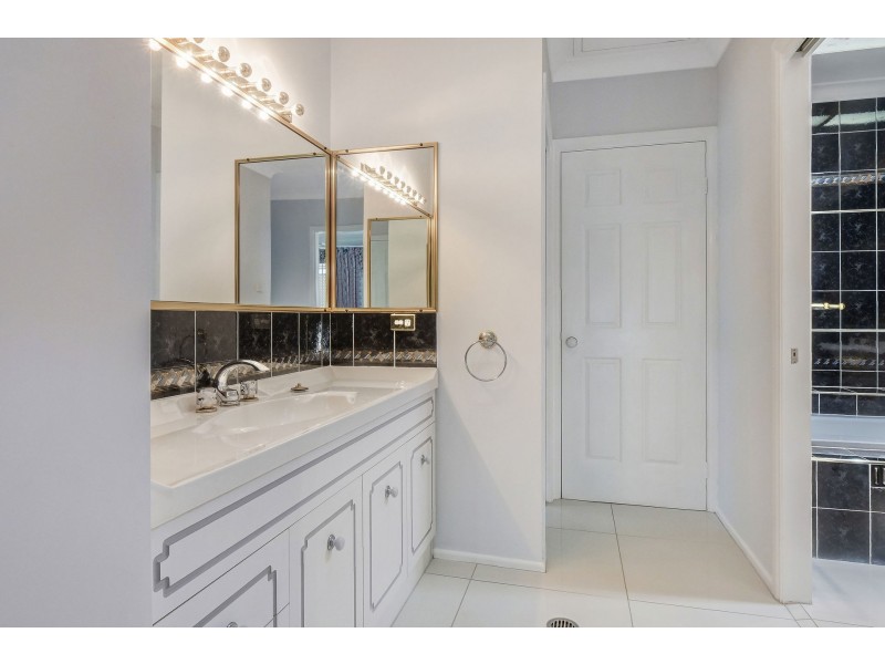 49 Commodore Crescent, Port Macquarie NSW 2444