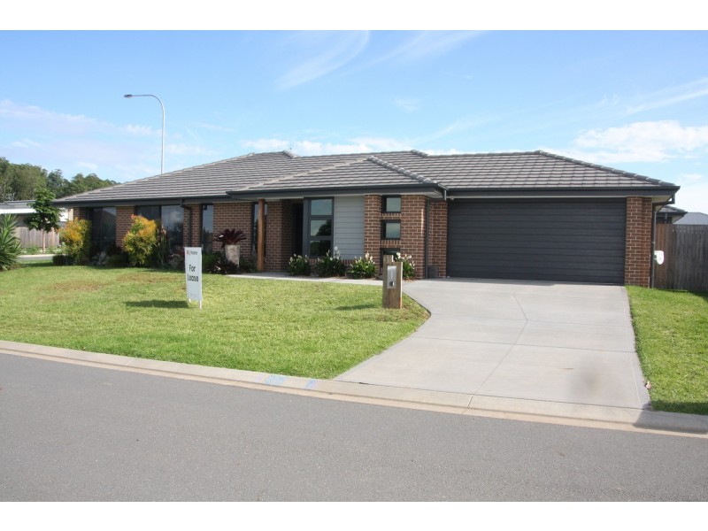 1 Meares Circuit, Thrumster NSW 2444