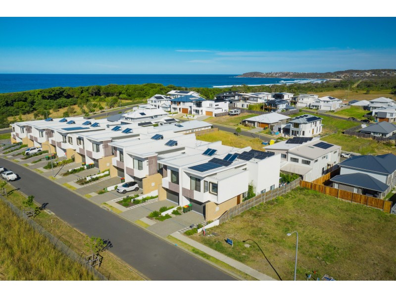 Lot 318/36 Whitewater Terrace, Lake Cathie NSW 2445