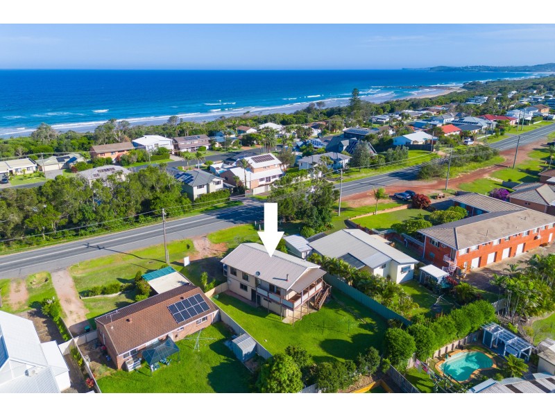 1571 Ocean Drive, Lake Cathie NSW 2445