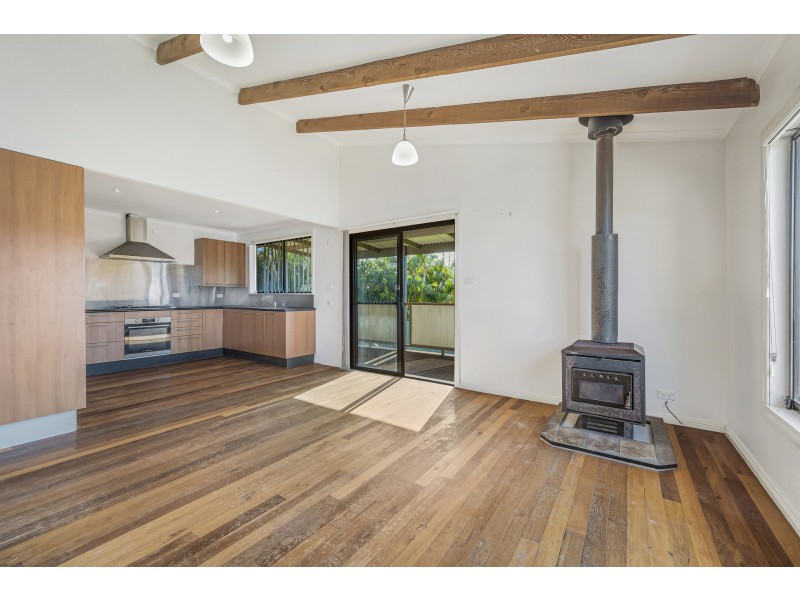 1571 Ocean Drive, Lake Cathie NSW 2445