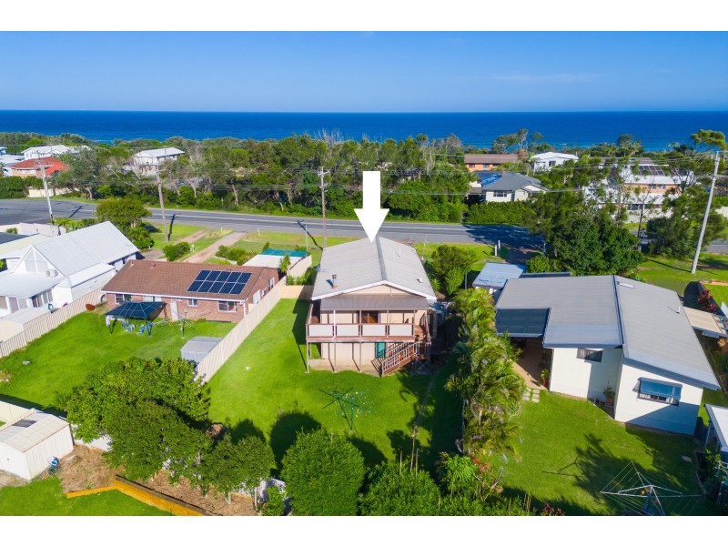 1571 Ocean Drive, Lake Cathie NSW 2445