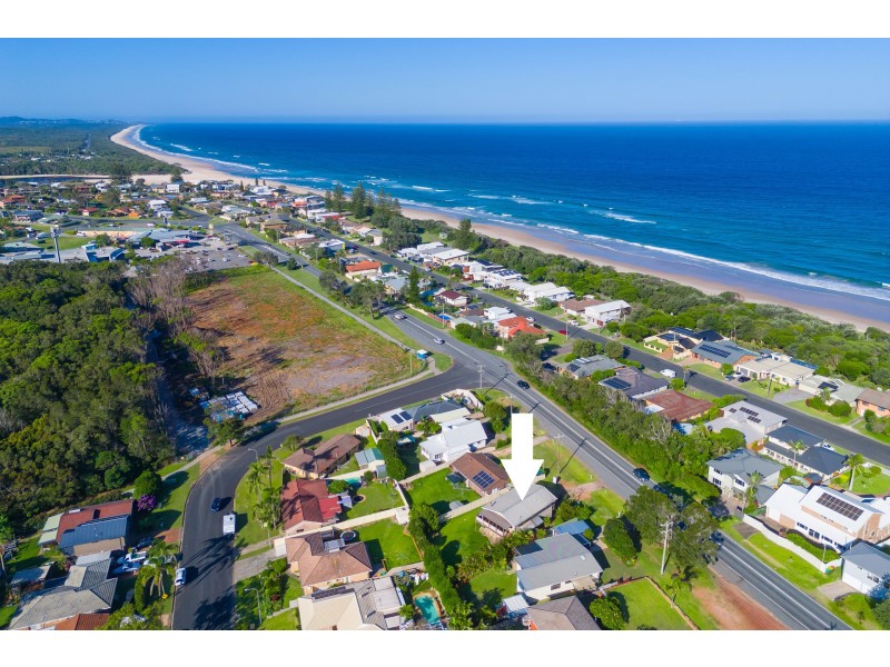 1571 Ocean Drive, Lake Cathie NSW 2445