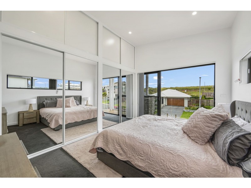 12B Marine Parade, Lake Cathie NSW 2445