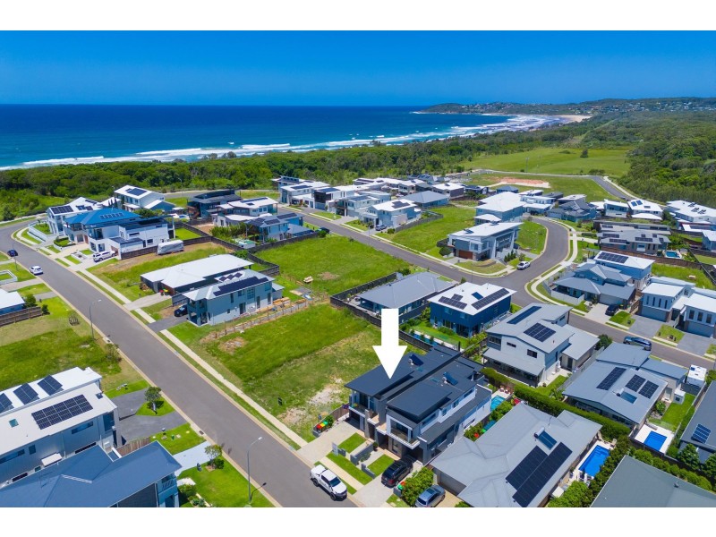 12B Marine Parade, Lake Cathie NSW 2445