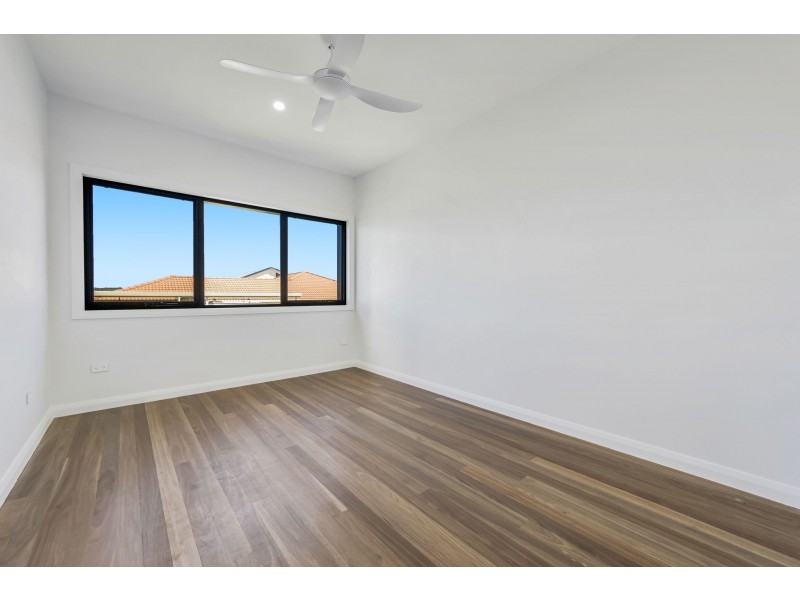 5C Bligh Place, Lake Cathie NSW 2445
