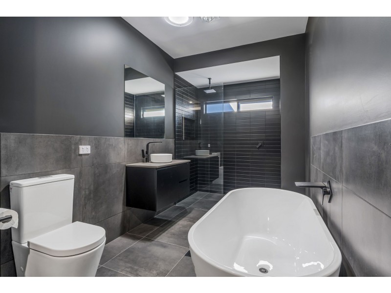 5C Bligh Place, Lake Cathie NSW 2445