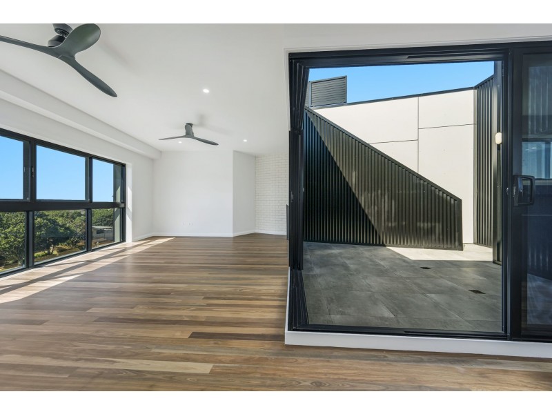 5C Bligh Place, Lake Cathie NSW 2445