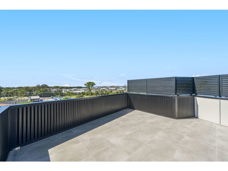 5C Bligh Place, Lake Cathie NSW 2445