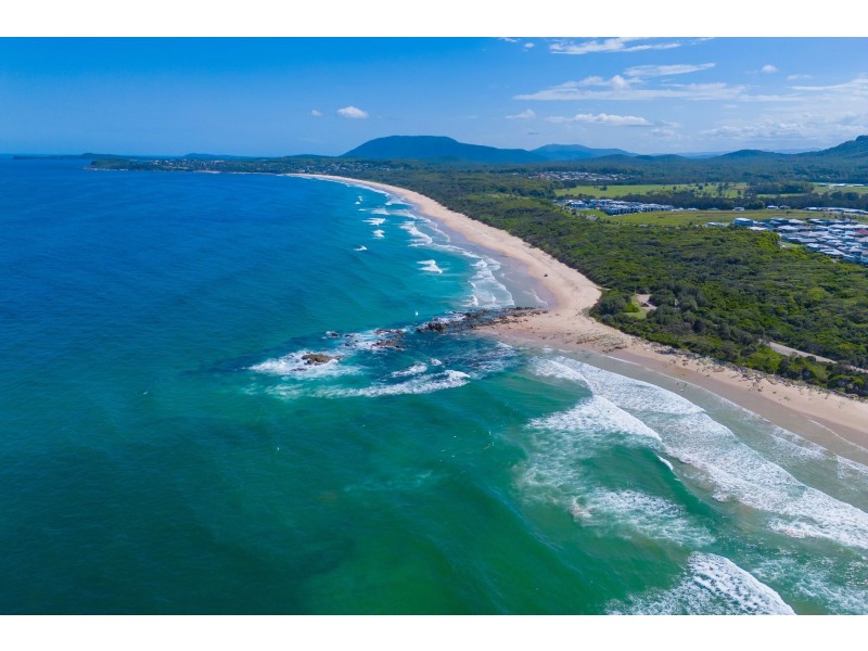 5C Bligh Place, Lake Cathie NSW 2445