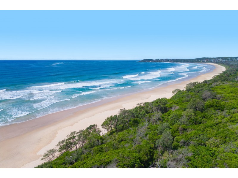 15 Waterside Way, Lake Cathie NSW 2445