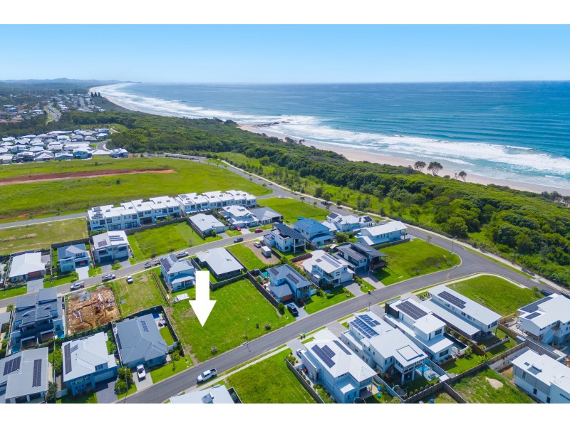 15 Waterside Way, Lake Cathie NSW 2445