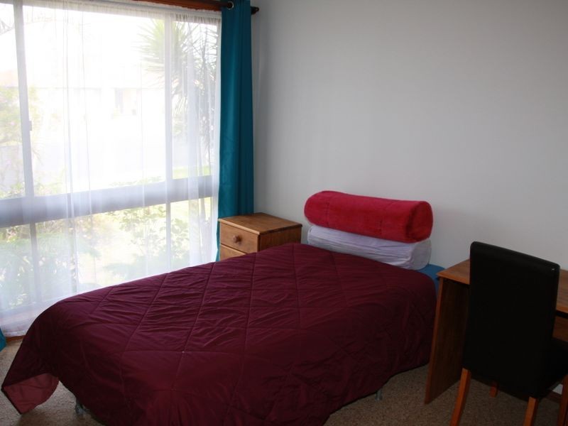 15 Ernest Street, Lake Cathie NSW 2445