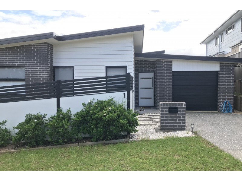 1 Rafael Crescent, Port Macquarie NSW 2444