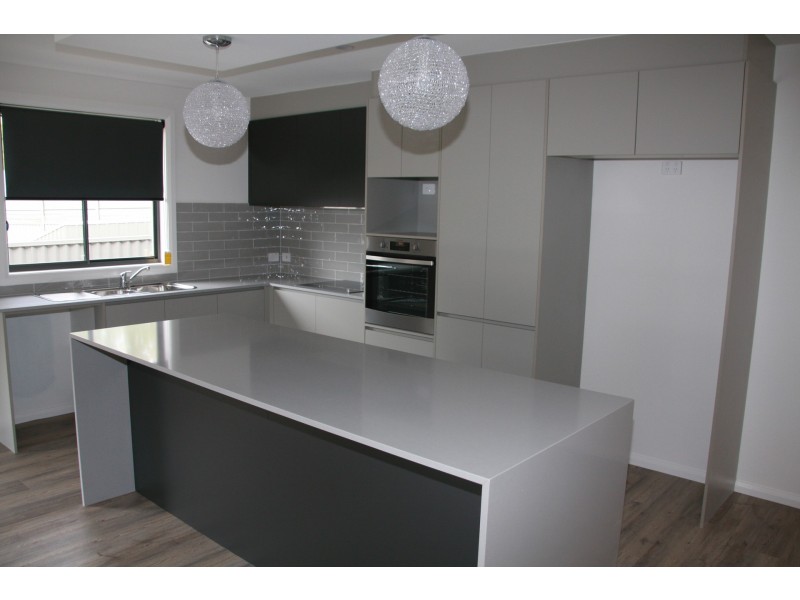 2/15 Saffron Avenue, Wauchope NSW 2446