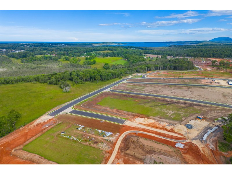 201/344 John Oxley Drive, Thrumster NSW 2444