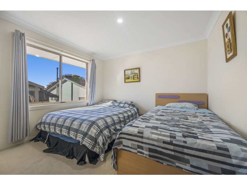 1 Azalea Avenue, Wauchope NSW 2446