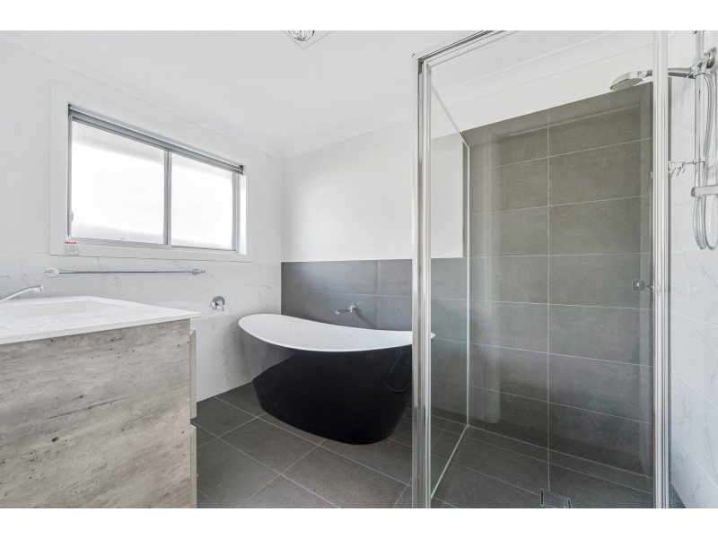 7 Lancet Avenue, Thrumster NSW 2444