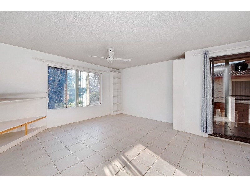 2/28 Oxley Crescent, Port Macquarie NSW 2444