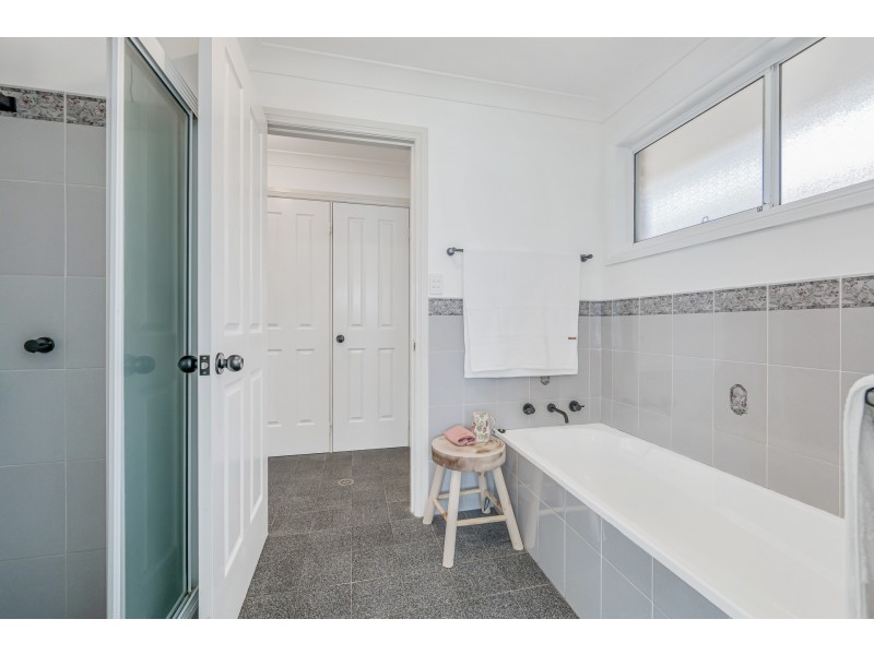 24 Cedar Close, Wauchope NSW 2446