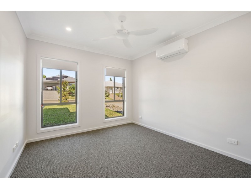 80A South Atlantic Drive, Lake Cathie NSW 2445