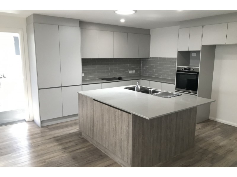 66 Sovereign Drive, Thrumster NSW 2444