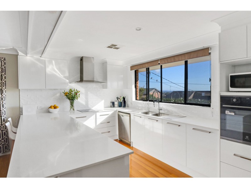 16 Astronomers Terrace, Port Macquarie NSW 2444