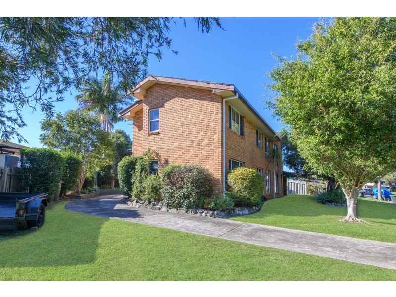3/2 Mallawa Crescent, Port Macquarie NSW 2444