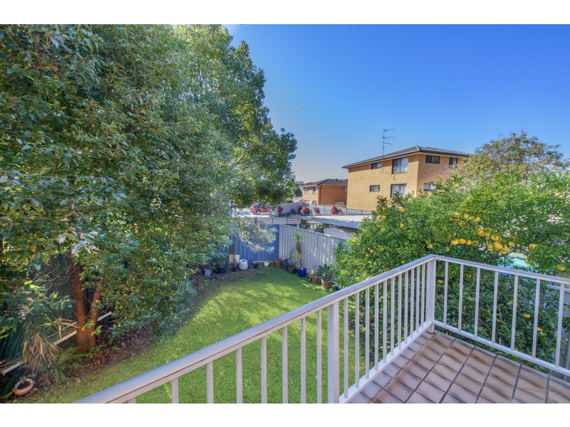 3/2 Mallawa Crescent, Port Macquarie NSW 2444