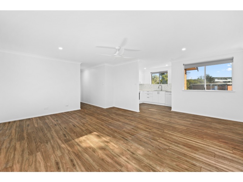 3/2 Mallawa Crescent, Port Macquarie NSW 2444