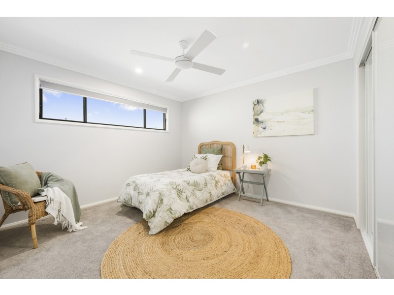 9 Waterside Way, Lake Cathie NSW 2445