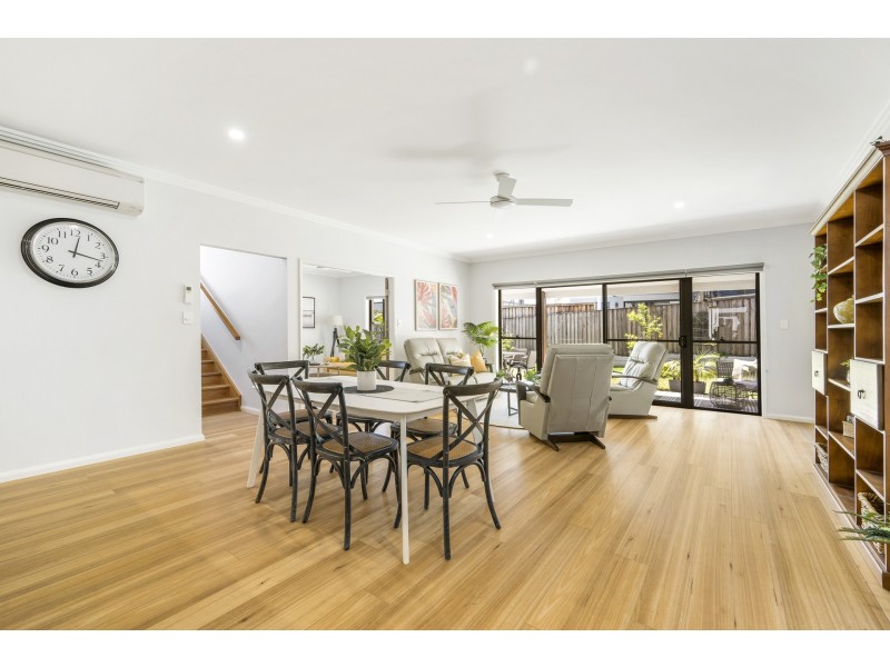 9 Waterside Way, Lake Cathie NSW 2445