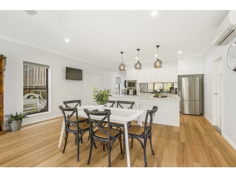 9 Waterside Way, Lake Cathie NSW 2445