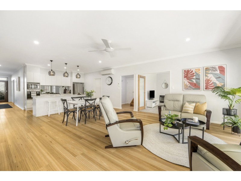 9 Waterside Way, Lake Cathie NSW 2445