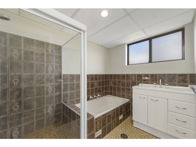 2/2 Oxley Crescent, Port Macquarie NSW 2444