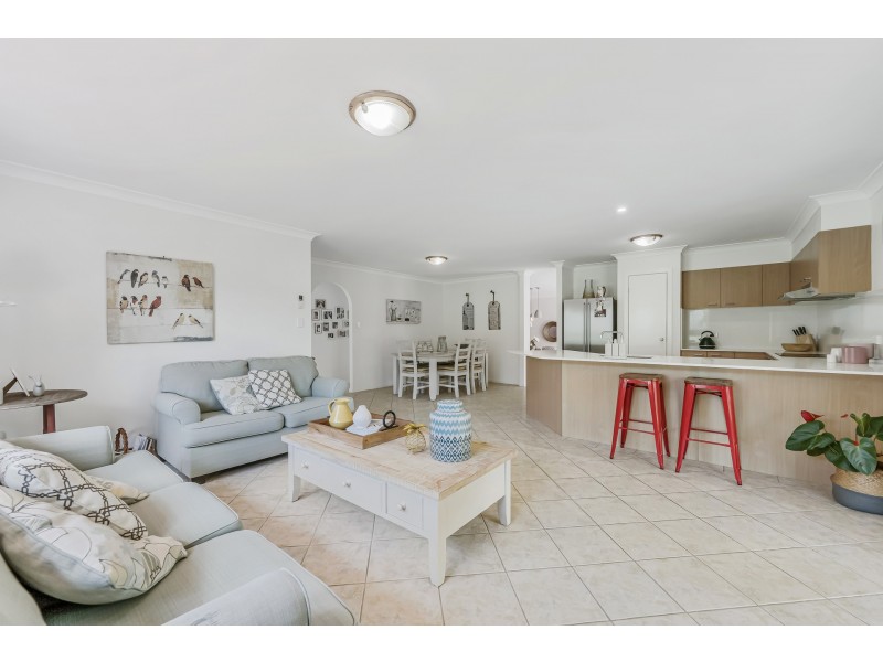 28 Abel Tasman Drive, Lake Cathie NSW 2445